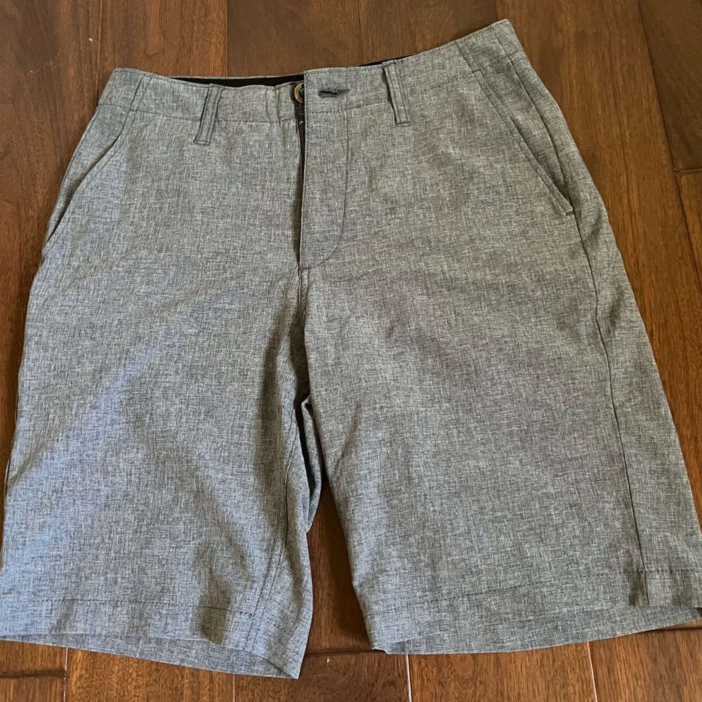 Volcom Men's Static Surf N' Turf Hybrid Shorts